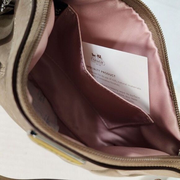 COACH F46484 Pewter Pleated Soft Wristlet NWT - Picture 4 of 6